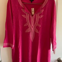 Brand New, Never Worn Tunic Style Top, Embroidered, Beaded, V-Neck, Three-Quarter, Length, Sleeves, Side, Vents, Size X. Approximately 28 Inches From Shoulder, Seam To Hem. 100% Cotton And Washable. Beach V-neck Top With Embroidered Neckline, V-neck Top With Embroidered Neckline For Vacation, Fitted V-neck Tops With Embroidered Neckline, V-neck Beach Top With Embroidered Neckline, V-neck Top With Embroidered Neckline For Beach, Chambray Tunic, Tunic Style Tops, Red Tunic, White Tunic