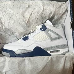 Ds!!!!! Jordan 4 White Navy, Jordan 4 Navy Blue, 17 Birthday, Jordan 4’s, Grey Jordans, Back To School Shoes, White Jordans, Jordan White, Jordan 4s