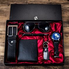 Luxury Gift Set, Luxury Gifts For Men, Watch Belt, نظارات شمسية, Father Gift, Elegant Man, Belt Purse, Mens Luxury, Watch Gifts