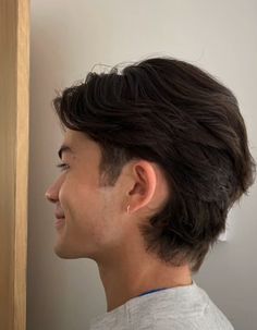 Korean Mullet Men Haircut, Men’s Haircuts For Square Faces, Taper Medium Haircut Men, Brushback Haircut Men, Windswept Hair Men, Feminine Mens Haircut, Straight Hair Mens Haircuts, Soft Mullet Asian, Asian Flow Hair Men