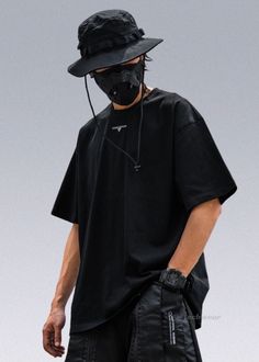 Cheap Techwear T-shirt For Streetwear, Techwear Summer Men, Solid Color Urban T-shirt For Streetwear, Cyberpunk Short Sleeve T-shirt For Streetwear, Modern T-shirt For Streetwear, Modern Solid Color T-shirt For Streetwear, Cyberpunk Black T-shirt For Streetwear, Cyberpunk Crew Neck T-shirt For Streetwear, Tech Outfit Men