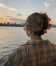 Clip Hairstyles, Hair Accessories Clips, High Ponytails, Aesthetic Hair, Looks Style, Ponytail Hairstyles, Pretty Hairstyles, Hair Goals, Hair Looks