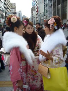 Kimono Hairstyle Long Hair, Cute Kawaii Outfits, 일본 패션, Japanese Folklore, Fashion Corner, Japanese Aesthetic, Coming Of Age, Yukata