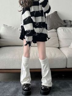 Korean Grunge, Grey Coffee, Coffee Cream, Aesthetic Outfit Ideas, Kawaii Fashion Outfits, Grunge Goth, Student Fashion, Knitting Girls, Mode Inspo