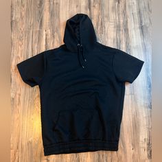 Hoodie Short Sleve Brooklyn Xpress *2017* 2017 Collection This Is A Short Sleeve Hoodie With Waist Band. Never Worn Size Xl 100% Authentic Ask Me Any Questions You May Need! Fast Shipping Usa Seller Smoke Free/Pet Free Environment Short Sleeve Hoodie, Waist Band, Ask Me, Brooklyn, Mens Shirts, Sweatshirts Hoodie, Man Shop, Pet, Band