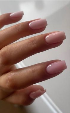 Simple Short Nails For School, Acrylic Nails Natural Look Classy, Real Nails Aesthetic, Simple Nail Ideas Neutral, Elegant Manicure Classy Natural Nails, Wedding Nails Classy Elegant, Short Nails August 2023, Nails Inspiration School, Nail Idea 2024