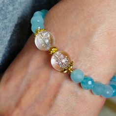 NEXT DAY SHIPPING A very elegant bracelet Himalayan Quartz, Aquamarine Bracelet, Jewelry Pliers, Elegant Bracelet, Quartz Bracelet, Himalayan, Bracelet Gift, Crystals And Gemstones, Arm Band