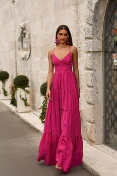 Shop online for the Karmia Pink Maxi Dress. Free Shipping to select countries. Buy Now, Pay Later - USA, AUS, UK, NZ & CA. Rosa Outfit, Alamour The Label, Mediterranean Summer, Ayers Rock, Wedding Outfit Guest, Summer Wedding Outfit, Summer Wedding Outfit Guest, Pink Maxi, Pink Maxi Dress