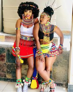 Traditional Zulu Attire, Traditional Attire For Ladies, Modern South African Traditional Dresses, Zulu Attire, Zulu Traditional Attire, South Africa Fashion