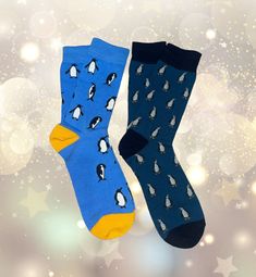 Penguin's Hight Quality Crew Socks . Soft socks with cute Penguin print for men and women. Get in touch with your spirit animal with our cool penguin design socks. Blue socks and Dark blue socks with evenly spaced penguins throughout, featuring a reinforced heel and toe as well as hand linked seams added comfort for you.  Ideal to spice up your clothes or simply display your wild side:) The socks are cotton with added elastane to hold their shape. They are very comfortable to the touch, stretch Cool Penguin, Penguin Socks, Cartoon Socks, Penguin Design, Socks Cute, Your Spirit Animal, Blue Socks, Soft Sock, Sock Animals