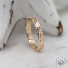 "This beautiful Hawaii wedding ring is perfect for couples who love Hawaiian tropical flower and scroll design(alternative engagement ring). 100% handmade. Engraved with Hawaii's Plumeria flower and scroll. Handmade with 14K gold. Ring width is 2.5mm. Lovin' Hawaii Jewelry Features ✔ Made to Order. Handmade in Hawaii. ✔ Hand engraved design. ✔ Gold Kt: 14 Karat ✔ Available Gold Color: Rose Gold, Yellow Gold, White Gold ✔ Ready to Ship in 5 Business Days ✔ Free inside message engraving (To person Hawaiian Wedding Band, Gold Wedding Rings For Women, Hawaiian Wedding Rings, Hibiscus Wedding, Boho Wedding Ring, Hand Carved Ring, Flower Wedding Ring, Dainty Wedding Ring, Hawaii Jewelry