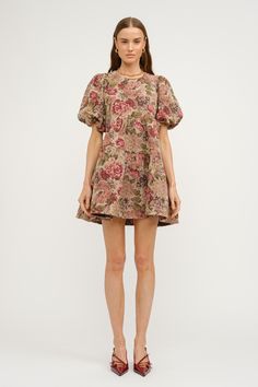 Fall vibes are all around in this beautiful floral jacquard tiered mini dress. The brocade fabric gives it a vintage feel but the silhouette is fresh and modern. Puff sleeves with a zippered back and pockets too! Romper Fall, Brocade Dress, Tiered Mini Dress, Free People Accessories, Brocade Dresses, Floral Jacquard, Brocade Fabric, Dress Gift, Denim Coat