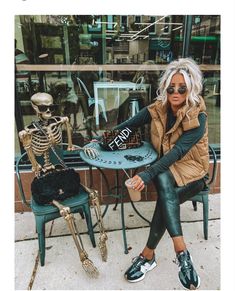 Spring Hair, Athleisure Outfits, Asian Hair, Cute Fall Outfits, Fall Fashion Outfits, Mom Outfits, Brunettes, Mode Inspiration, Blonde Highlights