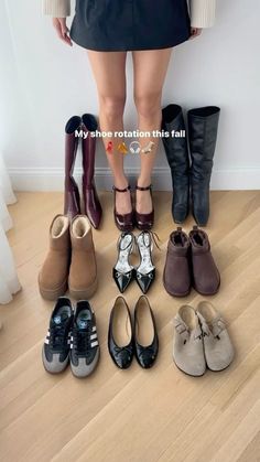 Shoes For Autumn 2024, Shoe Rotation Aesthetic, Fall Shoe Essentials, Fall Shoe Aesthetic, Cute Shoes For Fall, Autumn Shoes Aesthetic, 2025 Shoes Trends Women, Shoes For Fall 2024, Fall Shoes Aesthetic