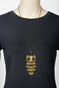 Great Pre-owned Condition Color: Gold Tone Chain with Owl Pendant Metal Owl Necklace 2013, Gold-tone Metal Jewelry Collectible, Gold-tone Metal Jewelry For Collectors, Costume Jewelry Metal Long Necklace For Gift, Metal Long Pendant Necklace With Adjustable Chain, Metal Pendant Long Necklace With Adjustable Chain, Metal Pendant Chain Necklace In Costume Jewelry Style, Collectible Bronze Metal Necklace, Vintage Metal Long Necklace As Gift