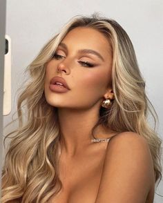 Insta Crew Eyeshadow Looks For Blonde Hair, Soft Sultry Eye Makeup, Summer To Fall Makeup, Natural Lifted Makeup Look, Make Up Prom Ideas, Brookelle Mckenzie Makeup, Insta Makeup Looks, Natural Snatched Makeup, Hot Makeup Looks For Green Eyes