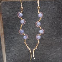 Purple Jade Wire Wrapped With Light Amethyst On Gold Plated Wire To Create These Elegant Unique Earrings. Lampwork Bead Earrings, Wire Jewelry Earrings, Sterling Silver Turquoise Earrings, Pink Tassel Earrings, Tahitian Pearl Earrings, Teardrop Jewelry, Silver Turquoise Earrings, Jewelry Purple, Glass Drop Earrings