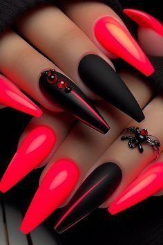 Opposite Hand Nail Designs, Red And Black Nail Art Designs, Red Stilletos Nails Design, Black Chrome Nail Designs, Red Design Nails Acrylic, Red And Black Toe Nails, Black And Red Chrome Nails, Neon Black Nails, Dope Nail Designs Almond