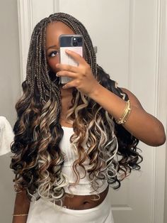 #hairgoals #braids #frenchcurls #frenchcurlbraids #braidsforblackwomen #hairinspo #calico #calicohair Highlights Brown Hair, Braids For Black Women, Black Braids, French Braid, Hair Highlights, Hair Goals