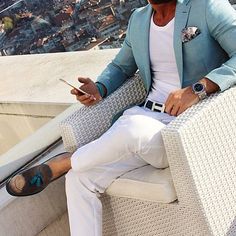 Men's Fashion | Menswear | White Pants/Trouser, White T-Shirt, Aqua Sport Coat | Men's Outfit for Spring/Summer | Smart Casual | Moda Masculina | Shop at designerclothingfans.com Sharp Dressed Man, Well Dressed Men, Gentleman Style, Fashion Mode, Men Looks, White Pants, Wedding Suits