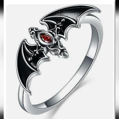 Sterling Silver Bat Ring, Black Wings With Small Red Embellishment In The Center. Nwot Goth Rings, Goth Cross, Bat Ring, Goth Ring, Animal Themed Jewelry, Classic Diamond Ring, Hippie Rings, Animal Ring, Jewelry Cute