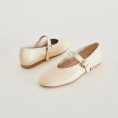 ROSLYN BALLET FLATS CREME LEATHER – Dolce Vita Skirts Leather, Ivory Flats, Wedding Time, Ballet Flat, Cute Fits, Ballet Flats, Spring Fashion, Heel Height, Mini Skirts