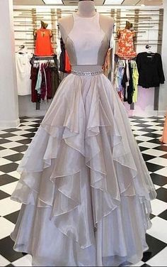 HWelcome to https://www.luulla.com/store/prettypromAll the dresses could be custom made, there are no extra cost to do custom size and color.Please noted:We could make the dresses according to the pictures came from you,we welcome retail and wholesale.Contact us: happybridal2017@gmail.comA.Condition:brand new ,column ,mermaid or A-line style,Length:knee length,Tea -Length,or floor length are all a.. Gonna In Tulle, Beaded Formal Dress, Prom Dress Evening, Prom Dresses Two Piece, Piece Prom Dress, A Line Prom Dresses, فستان سهرة, Pageant Dress, Lehenga Designs