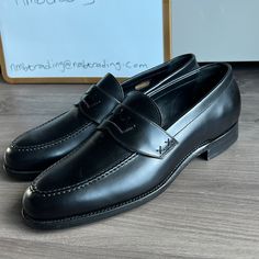 - Designer = Barker Black - Size = Usa 9. Trunk 13 - Msrp = $995 - Barker Black Made In England M9990 Us 9 Genuine Black Leather Slip On Moccasin - Measured Underneath Outsole From Front Tip Of Shoes To Back Tip Of Shoes To Give And Estimate Of Size Length = 29cm - Width Measured Across At Widest Part Of Shoes = 10cm - Genuine And Authentic Or Your Money Back Trunk 13 Leather Slip Ons, Loafer Shoes, Moccasins, Black Shoes, Trunk, Men's Shoes, Black Leather, Loafers, England