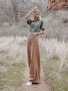 Mode Pop, Look Boho Chic, Mode Hippie, Earthy Outfits, Estilo Hippie, Mode Boho, Easy Style, Boho Aesthetic, Moda Boho