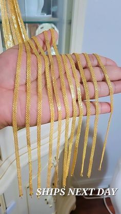 Accessories Tutorial, Photo Mobile, Necklace Snake Chain, Hair Accessories Tutorial, Dubai Gold Jewelry, Real Gold Chains, Necklace Snake, Mobile Camera, Chain Necklace Gold