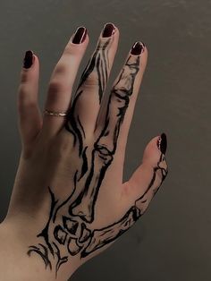 #tattoo #tattoos #tattooart #tattoodesign #tattoodesign #tattoogirl  #tattoosleeve #tattooflower Tattoo Main, Wall E Movie, Plot Lines, Skeleton Drawing, Cute Henna Tattoos, Hand Nails, Hand And Finger Tattoos, 35 Years Old, Pretty Hand Tattoos