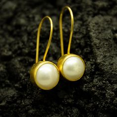 Ancient Pearl Drop Earrings | 24K Gold Plated 925 Sterling Silver | Handcrafted Natural Pearl Earrings | Pearl Jewelry Gift By Pellada #etsy #gold #pearl #stone #earrings #jewelry #pellada https://etsy.me/3lK4ivt Gold Pearl Earrings 22k As Gift, Handmade Classic Yellow Gold Pearl Earrings, Classic Handmade Yellow Gold Pearl Earrings, Gift 22k Gold Jewelry With Pearl Drop, Handmade Classic Gold-plated Earrings, Handmade Classic Gold Plated Earrings, Gold Pearl Earrings 22k Gold For Gift, 22k Gold Pearl Earrings For Gift, Brass Round Pearl Earrings For Gift