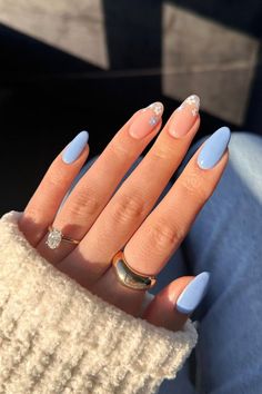 blue nails Easy Nail Art Blue And White, Oval Nails Designs, Light Blue Nails, Baby Blue Nails, Blue Acrylic Nails, Cute Spring Nails, Easy Nails, Colorful Nails, Casual Nails