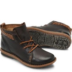 Brown Oiled Leather Lace-up Boots With Round Toe, Casual Oiled Leather Lace-up Boots For Outdoor, Ankle-high Boots With Stitched Sole For Fall, Ankle-high Lace-up Boots With Stitched Sole For Fall, Leather Boots With Stitched Sole For Fall, Fall Ankle-high Lace-up Boots With Stitched Sole, Lace-up Boots With Stitched Sole For Walking, Comfortable Brown Boots With Rubber Sole, Outdoor Boots With Textured Sole For Fall