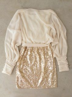 Sparkling Darling Dress in Ivory...if this was just a little bit longer.. Darling Dress, Shinee, Passion For Fashion, Autumn Winter Fashion, Cute Dresses, Dress To Impress, Style Me