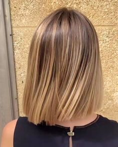 Short Hair Blonde Balayage, Blond Ombre Hair, Balayage On Short Hair, Blonde Hair Bob, Sombre Blonde, Balayage Hair Blonde Short, Long Ombre Hair, Blonde Hair Goals, Sombre Hair