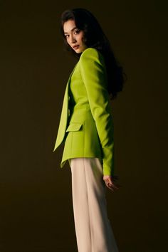 Make a statement this fall with the Avocado Elegant Chillton Jacket Blazer, a dashing garment sure to turn a few heads. Chic and classy, this elegant blazer perfectly captures the sophistication of autumn with its timeless and tasteful design. Wear it with confidence and stand out from the crowd. Elegant Blazers, Good Girl, Model Fits, Jacket Blazer, All Brands, Wear It, Luxury Branding, Blazer Jacket, Double Breasted