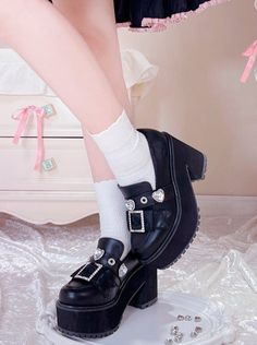 ❤Jewel Pointed Toe Loafer Platform Shoes [Enamel Black Matte Black❤︎

Please allow 2 weeks for delivery. Loafer Platform, Pointed Loafers, Transfer Student, Black Matte, Platform Shoes, Winter Collection, Patent Leather, Matte Black, Loafers