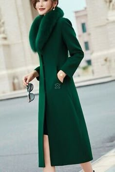 Womens Trench Coat, Winter Items, Beautiful Text, Outer Women, Types Of Coats, Stylish Coat, Womens Cashmere, Fashion Mistakes, Trench Coats Women