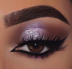 Makeup With Purple Dress, Purple Wedding Makeup, Purple Eyeshadow Looks, Prom Makeup For Brown Eyes, Purple Makeup Looks, Evening Eye Makeup, Silver Eye Makeup, Eye Makeup Images, Hazel Eye Makeup