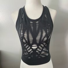 Extremely Stretchy Cut Out Tank. Never Worn. Available In Black Too. Size S Diy Cutouts, Ripped Tshirt, Snow Art, Cut Clothes, Cut Tees, Black Cargo Pants, Grunge Look, Cut Tshirt, Yoga Tops