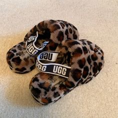 Cheetah Print Uggs Slippers Brand New Worn Maybe Twice They Are Too Small For Me. Super Cute. Kind Of A Platform Bottom Cheetah Uggs, Cheetah Print Uggs, Uggs Slippers, Hello Kitty Birthday Theme, Cute Uggs, Charm Necklace Diy, Easy Recipies, Leopard Slippers, Cute Slippers