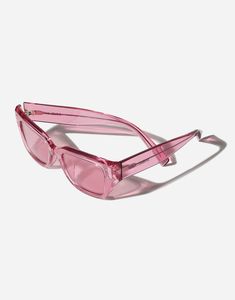 Transparent pink acetate frame Transparent pink acetate temples Pink mirror lenses 100% UV protection Size: 52 - 18 - 145 mm Fitting: Universal Packaging: Istitutional Made in Italy Pink Mirror, Uv Protection, Sunglasses Women, Dolce And Gabbana, Lenses, In Italy, Packaging, Sunglasses, Italy