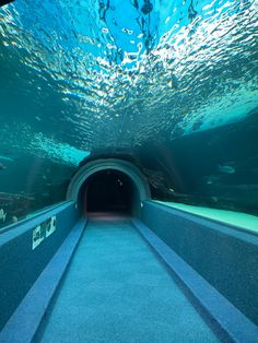 an underwater tunnel is shown in this photo