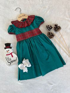 Girl Christmas Ruffle Dress Winter A-line Dress With Ruffles, Cute Green Winter Dress, Cute Green Dress For Winter, Winter Dress-up Ruffle Dress, Fitted Christmas Dress For Dress-up Occasions, Green Holiday Dress For Winter, Fitted Ruffle Holiday Dress For Dress-up Events, Fitted Ruffle Holiday Dress For Dress-up, Green Short Sleeve Dress For Holiday