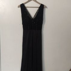 Sean Couture Sequin And Satin Maxi Sleeveless Formal Gown Sz Small Women's Nwt No Flaws Shell 100% Polyester, Lining 100% Rayon Top Sequin And Mesh With Padded Cups Ruched Mesh At Waist, Zipper Back Fully Lined Approx Flat Lay Measurements: 18" Pit To Pit 13" Waist 18" Hip 70" Length Bag 6 Sleeveless Fitted Evening Dress For Formal Occasions, Fitted Sleeveless Evening Dress For Formal Events, Fitted Sleeveless Formal Evening Dress, Sleeveless Fitted Formal Evening Dress, Sleeveless Formal Evening Maxi Dress, Formal Sleeveless Evening Maxi Dress, Formal Sleeveless Maxi Dress For Evening, Formal Sleeveless Maxi Dress With Sweep Train, Full-length Evening Dress With Lined Bodice For Party