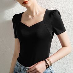 Brand Name: Wjczt?Sleeve Style: Puff SleeveFabric Type: BlendedOrigin: CN(Origin)Season: SummerMaterial: CottonMaterial: ViscoseClothing Length: RegularDecoration: FoldsItem Type: TopsTops Type: TeesSleeve Length(cm): ShortFit: Fits true to size, take your normal sizePattern Type: SolidModel Number: XSL-3139Gender: WOMENFit Type: RegularStyle: Office LadyAge: Ages 18-35 Years OldCollar: V-Neck Basic Crop Tops, White Summer Tops, Sequin Crop Top, Leisure Fashion, Bubble Sleeve, Bishop Sleeve, Top Summer, Lace Crop Tops, Spring Tops