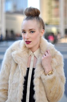 #AGHolidaySparkle Doughnut Bun, Asos Outfit, Sixties Style, Messy Closet, Collar Dresses, White Fur Coat, Fur Top, Cool Coats, Collar Fashion