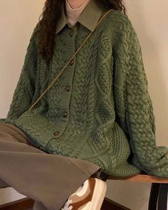 Retro 80's Grandma Collar Cardigan - Chic & Timeless Green And Brown Y2k Outfit, Cute Green Sweater, Green Sweater Aesthetic, Green Outfits Aesthetic, Green Aesthetic Fashion, Green And Brown Outfit, Green Cardigan Outfit, Green Knitted Sweater, Green Clothes