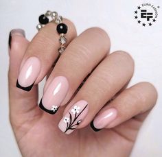 Nail Art Inspo, Summer Nails 2023, Business Nails, Nail Designs Ideas, Nails Art Designs, Manicure Nail Designs, Subtle Nails, Lines On Nails